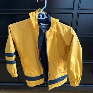 Boys' yellow raincoat. Size 5. Excellent condition.